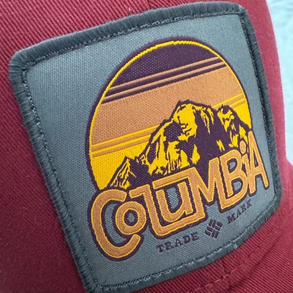 COLUMBIA (trademark) cap. With Columbia patch on front - Picture 4 of 11